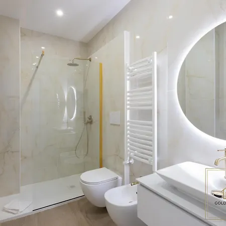 Lägenhet Golden House - 1bdr Apt, 10min To Center-100mt Metroa - 2-4 Pax - A-c